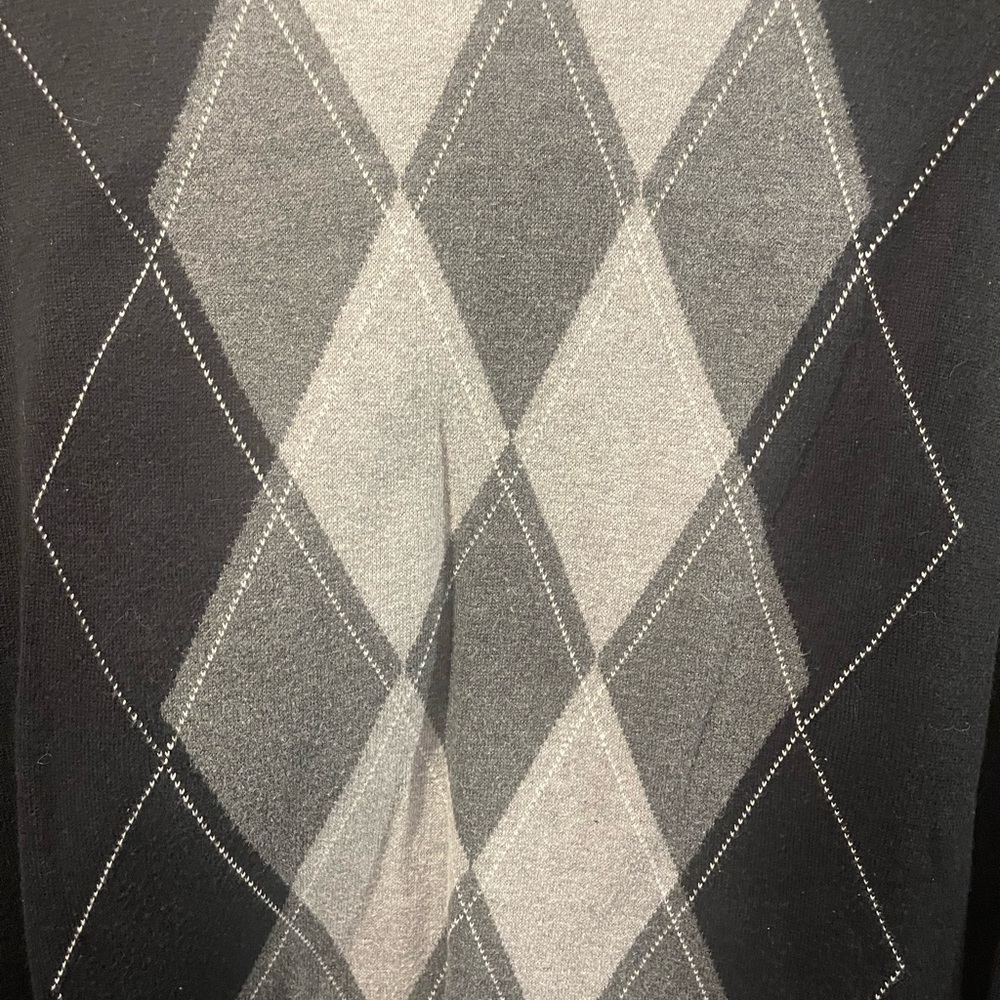 Saddlebred Black and Gray Argyle V-Neck Sweater Vest - Picture 2 of 4